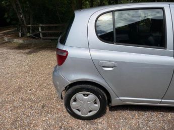 Toyota Yaris 1.3 VVT-i 16v GLS 5dr