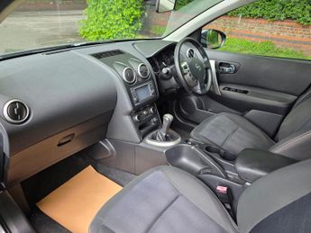 Nissan Qashqai 1.6 n-tec 2WD Euro 5 5dr