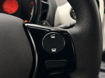 Toyota AYGO 1.0 VVT-i x-press x-shift Euro 6 5dr