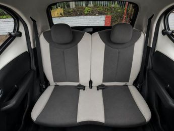 Toyota AYGO 1.0 VVT-i x-press x-shift Euro 6 5dr
