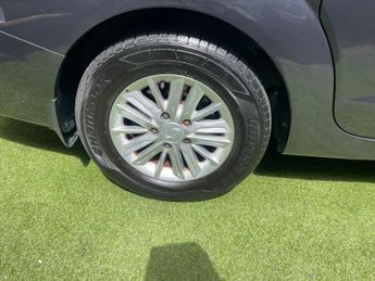SsangYong Turismo 2.2D EX T-Tronic Euro 6 5dr