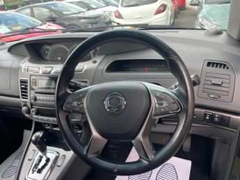 SsangYong Turismo 2.2D EX T-Tronic Euro 6 5dr