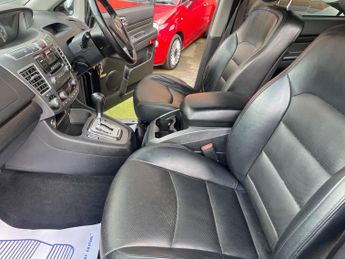 SsangYong Turismo 2.2D EX T-Tronic Euro 6 5dr