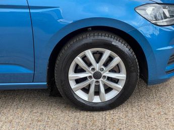 Volkswagen Touran 1.6 TDI SE Family DSG Euro 6 (s/s) 5dr