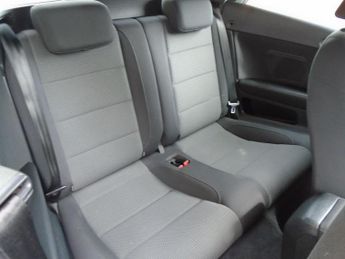 Volkswagen Golf 1.6 TDI BlueMotion Tech SE Cabriolet Euro 5 (s/s) 2dr