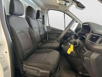 Renault Trafic 2.0 dCi Blue SL28 Business+ Panel Van 5dr Diesel Manual L1 H1 Eu