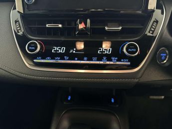 Toyota Corolla 1.8 VVT-h GPF GR SPORT Touring Sports 5dr Petrol Hybrid CVT Euro