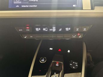 Audi Q4 e-tron 40 Sport Sportback 5dr Electric Auto 82kWh (204 ps)