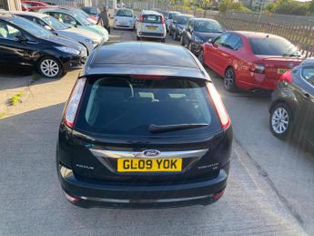 Ford Focus 1.6 Titanium 5dr
