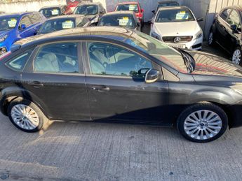 Ford Focus 1.6 Titanium 5dr
