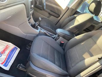 Ford Focus 1.6 Titanium 5dr