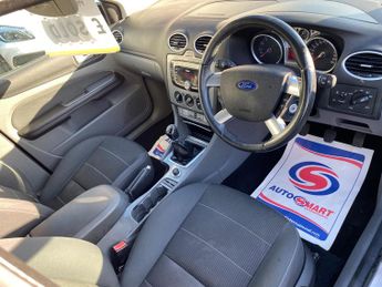 Ford Focus 1.6 Titanium 5dr