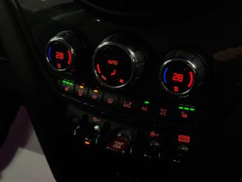 MINI Countryman 1.5 Cooper SUV 5dr Petrol Auto 6Spd ALL4 Euro 6 (s/s) (136 ps)