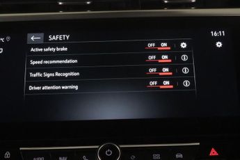 Vauxhall Corsa Electric 50kWh Elite Nav Premium Auto 5dr (7.4Kw Charger)