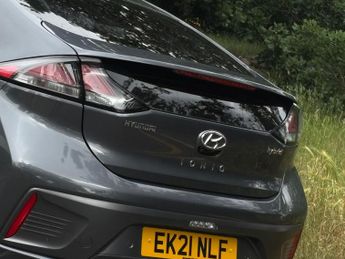 Hyundai IONIQ 1.6 h-GDi Premium DCT Euro 6 (s/s) 5dr