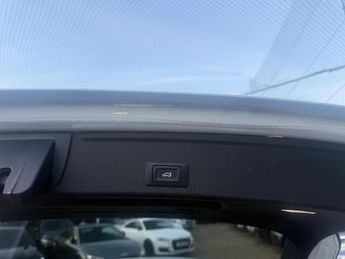 Audi A4 Avant 2.0 TFSI 35 Black Edition S Tronic Euro 6 (s/s) 5dr