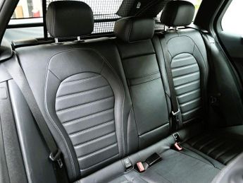 MERCEDES-BENZ C-CLASS 2.0 C220d AMG Line Estate 5dr Diesel G-Tronic+ Euro 6 (s/s) (194