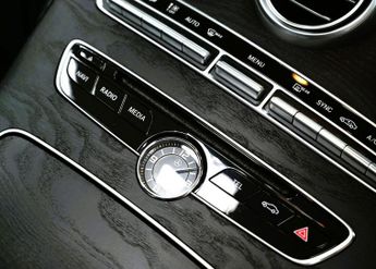 MERCEDES-BENZ C-CLASS 2.1 C220d AMG Line Cabriolet 2dr Diesel G-Tronic+ 4MATIC Euro 6 