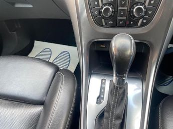 Vauxhall Astra 1.6 16v Elite Auto Euro 5 5dr