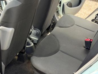 Toyota AYGO 1.0 VVT-i + MultiMode Euro 4 5dr