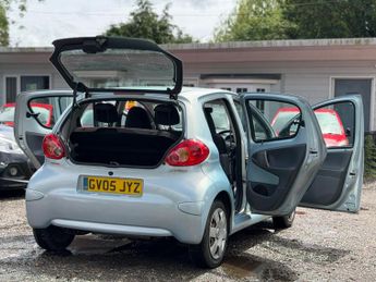 Toyota AYGO 1.0 VVT-i + MultiMode Euro 4 5dr