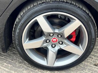 Jaguar XE 2.0d R-Sport Auto Euro 6 (s/s) 4dr