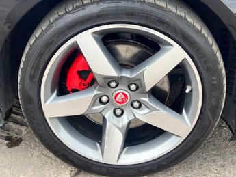 Jaguar XE 2.0d R-Sport Auto Euro 6 (s/s) 4dr