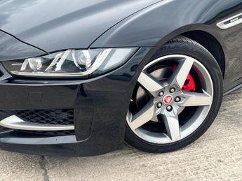 Jaguar XE 2.0d R-Sport Auto Euro 6 (s/s) 4dr