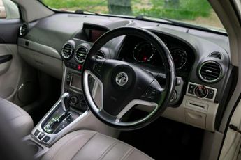Vauxhall Antara 2.2 CDTi SE Auto 4WD Euro 5 5dr (SNav)