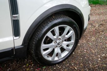 Vauxhall Antara 2.2 CDTi SE Auto 4WD Euro 5 5dr (SNav)
