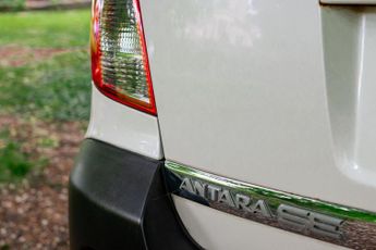 Vauxhall Antara 2.2 CDTi SE Auto 4WD Euro 5 5dr (SNav)