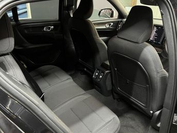 Volvo XC40 Recharge 69kWh Plus Auto 5dr