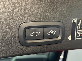 Volvo XC40 Recharge 69kWh Plus Auto 5dr