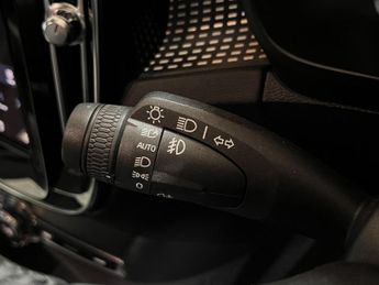 Volvo XC40 Recharge 69kWh Plus Auto 5dr