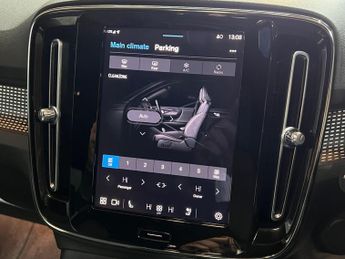 Volvo XC40 Recharge 69kWh Plus Auto 5dr