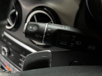 Mercedes-Benz CLA 2.1 CLA200d WhiteArt Shooting Brake 7G-DCT Euro 6 (s/s) 5dr