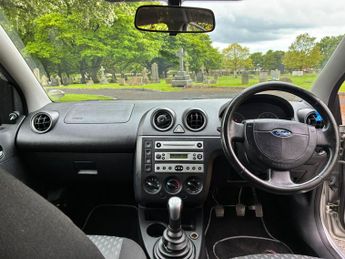 Ford Fiesta 1.4 Zetec 5dr