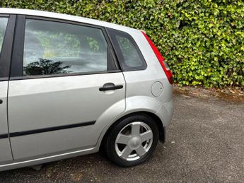Ford Fiesta 1.4 Zetec 5dr