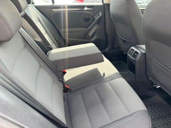 Volkswagen Golf 1.6 TDI BlueMotion Tech SE DSG Euro 5 (s/s) 5dr