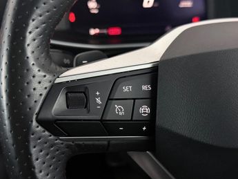 SEAT Leon 1.5 eTSI MHEV FR DSG Euro 6 (s/s) 5dr