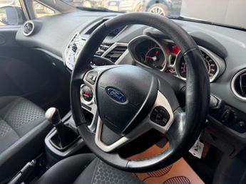 Ford Fiesta 1.4 Titanium 5dr