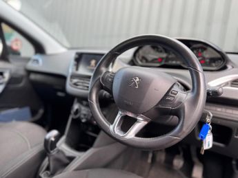 Peugeot 208 1.2 PureTech Active Euro 6 (s/s) 5dr