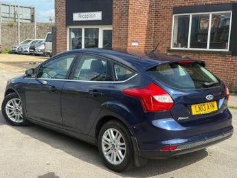 Ford Focus 1.0T EcoBoost Titanium Euro 5 (s/s) 5dr
