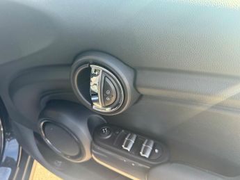 MINI Hatch 1.5 Cooper D Auto Euro 6 (s/s) 5dr