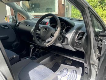 Honda Jazz 1.4 i-DSI SE CVT-7 5dr