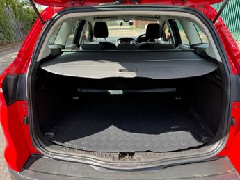 Ford Focus 1.0T EcoBoost Zetec Auto Euro 6 (s/s) 5dr