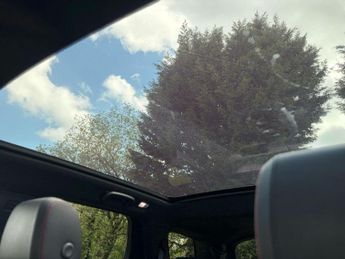 LAND ROVER DISCOVERY SPORT 2.0 D150 MHEV R-Dynamic SE SUV 5dr Diesel Auto 4WD Euro 6 (s/s) 
