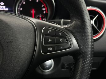 Mercedes-Benz GLA 1.6 GLA180 Urban Edition 7G-DCT Euro 6 (s/s) 5dr