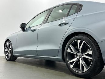 Volvo S60 2.0 B5 MHEV R-Design Auto Euro 6 (s/s) 4dr