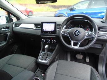Renault Captur 1.6 E-TECH Iconic Edition Auto Euro 6 (s/s) 5dr